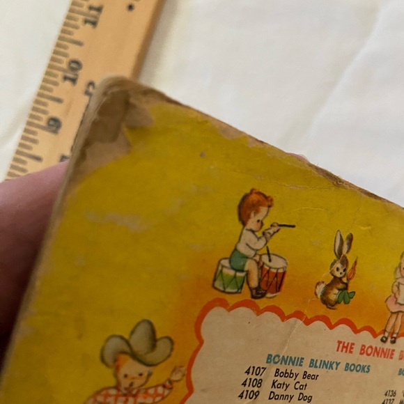 Danny Dog Children's Book with Green and Yellow Cover - Picture 4 of 9